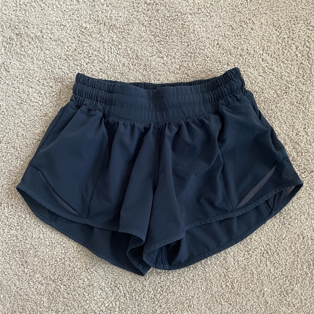 Lululemon Hotty Hot Shorts | True Navy | 2.5"